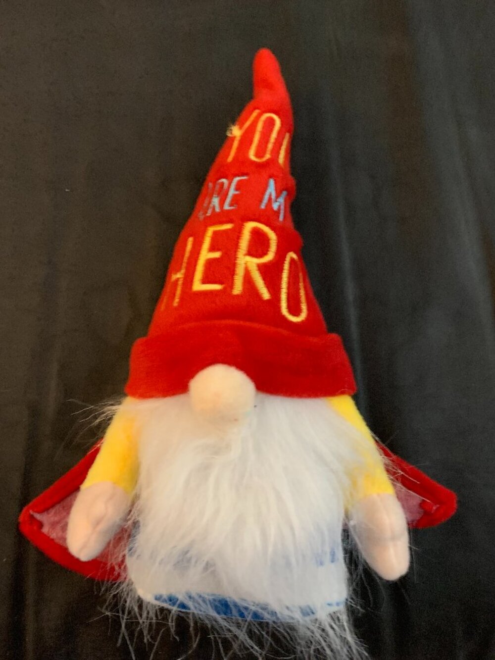 HUG GNOME BY GIFTCRAFT  HERO NWT
